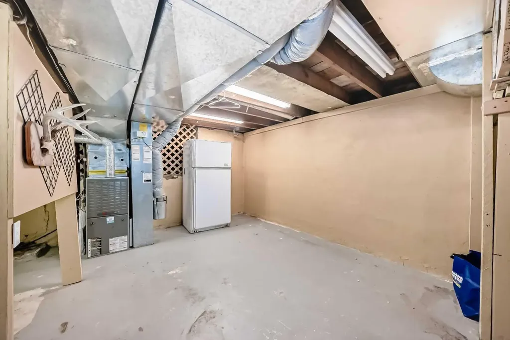 211 10 Avenue NE Calgary AB T2E 0X1