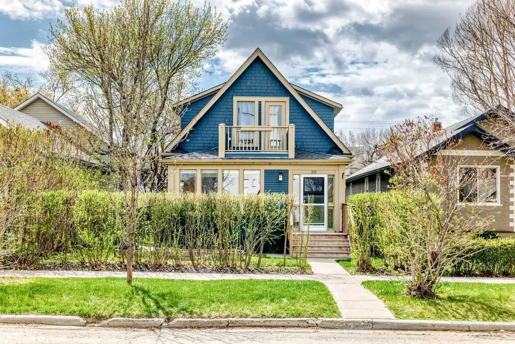 211 10 Avenue NE Calgary AB T2E 0X1