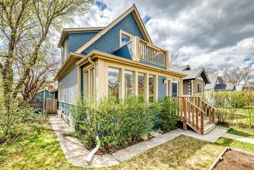 211 10 Avenue NE Calgary AB T2E 0X1