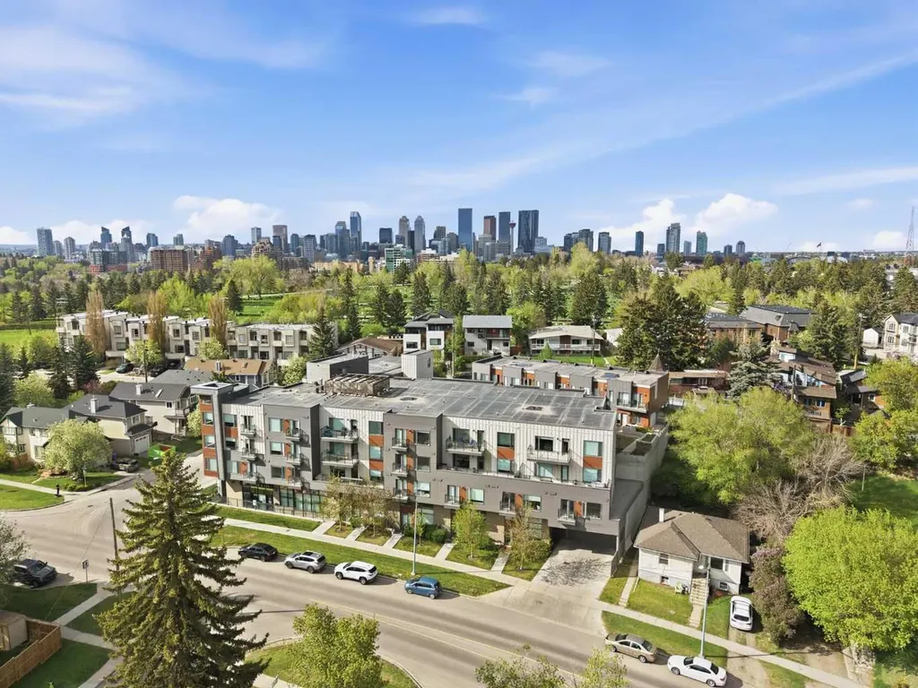 89 34 Avenue SW Calgary AB T2S 3H4
