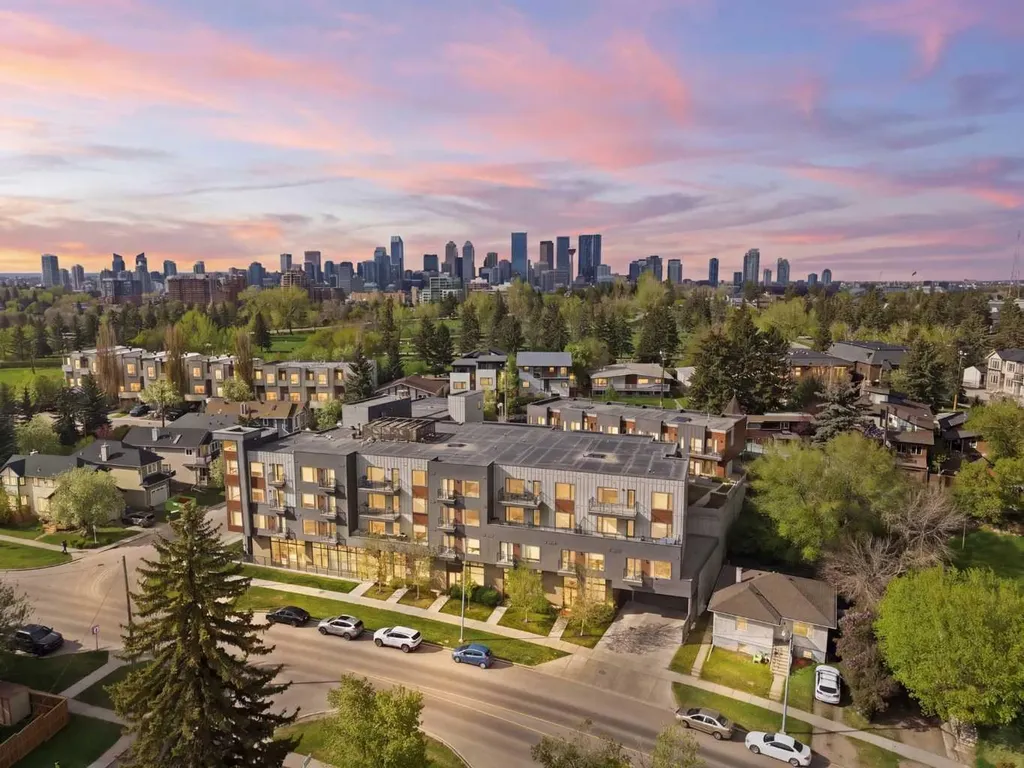 89 34 Avenue SW Calgary AB T2S 3H4