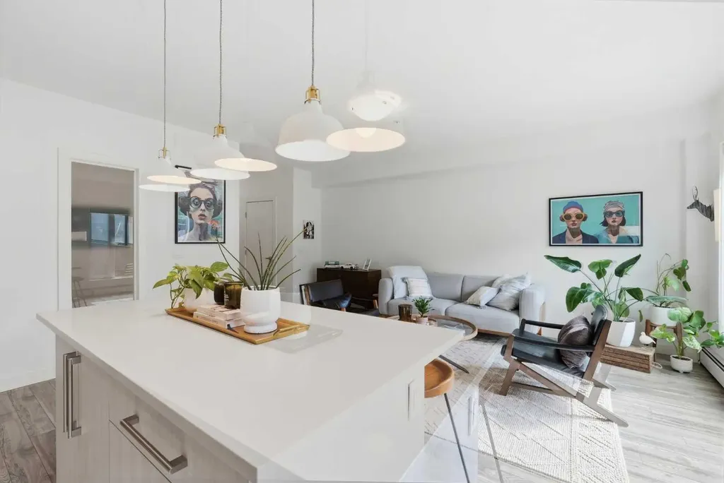 89 34 Avenue SW Calgary AB T2S 3H4