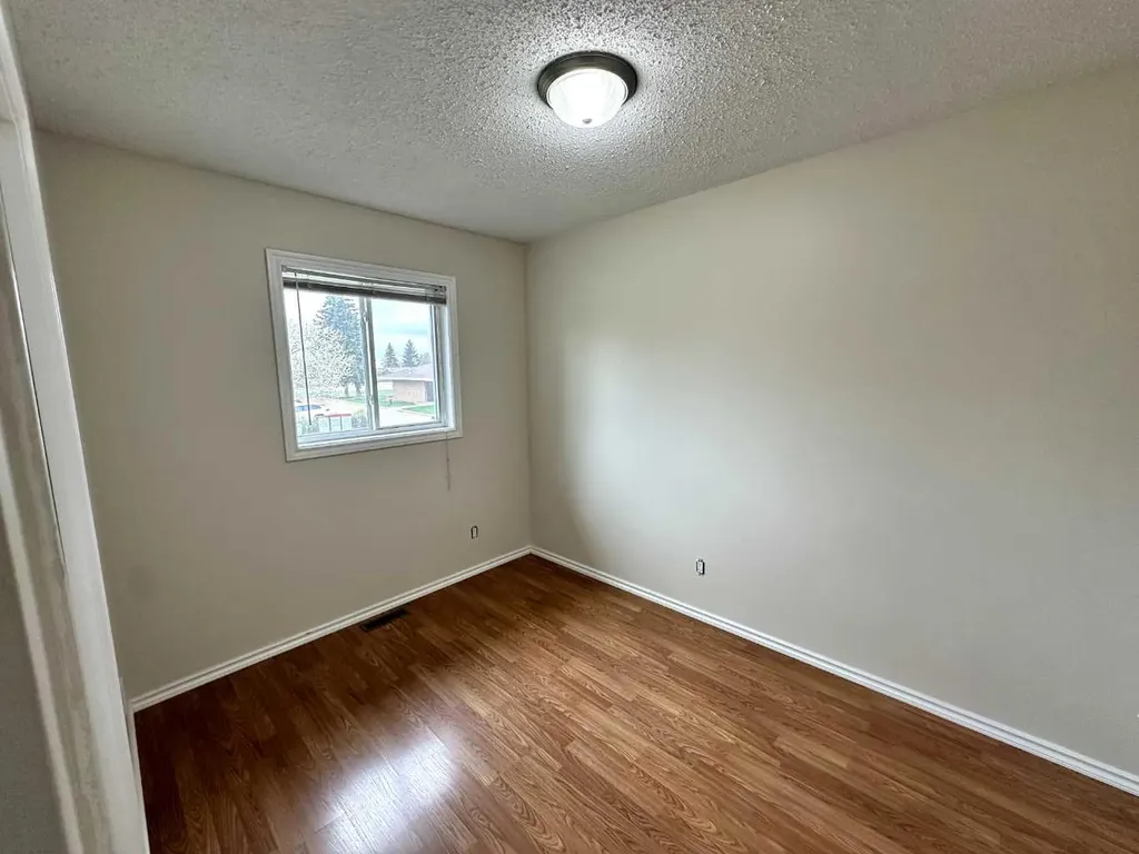 1634 5a Street Wainwright AB T9W1J5