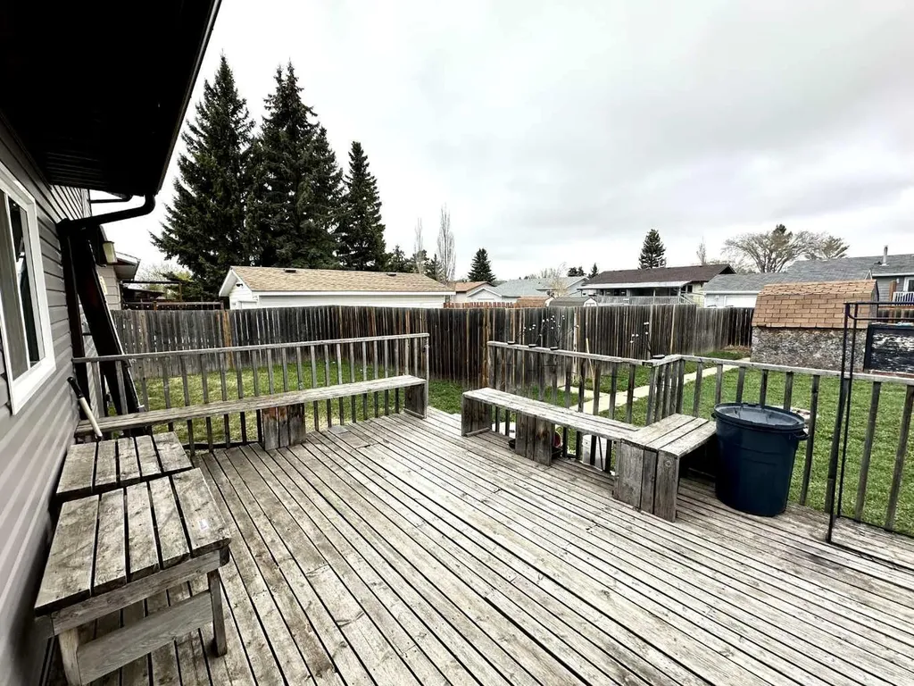 1634 5a Street Wainwright AB T9W1J5