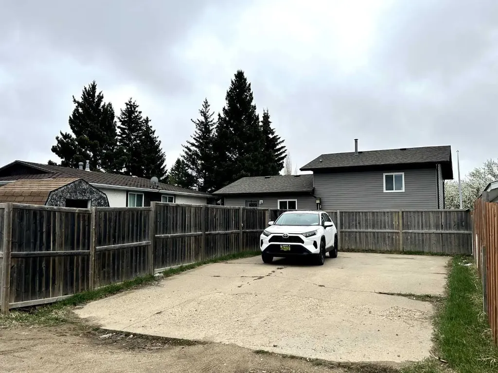 1634 5a Street Wainwright AB T9W1J5