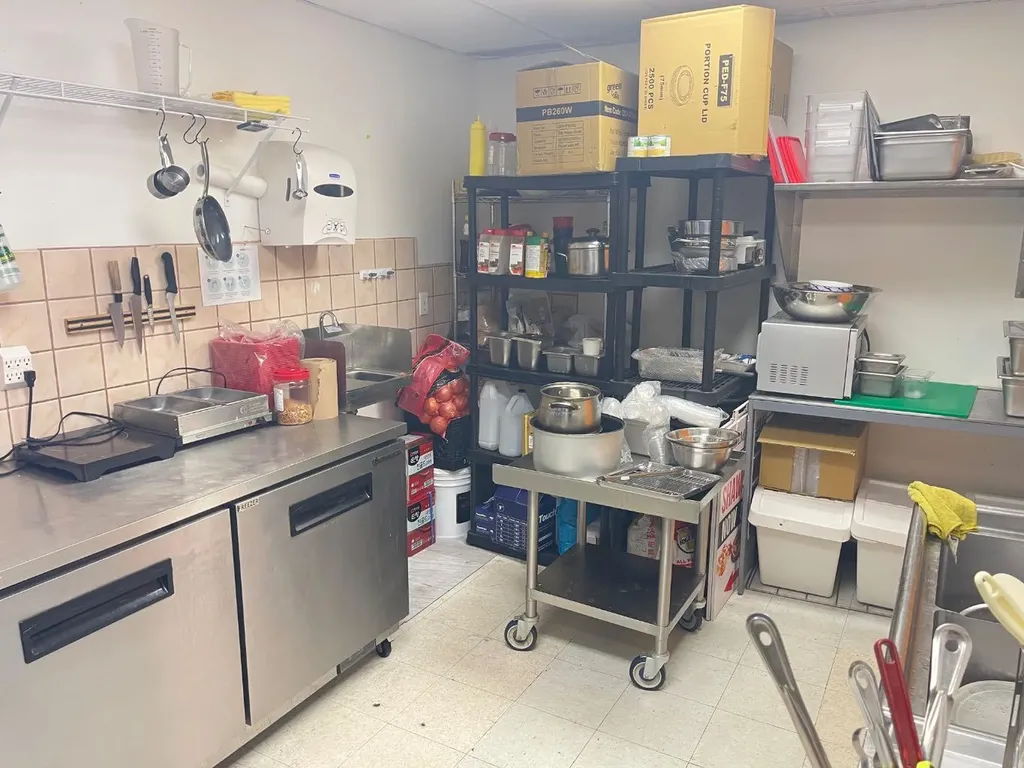 2066 18 Avenue NE Calgary AB T2E 8N5