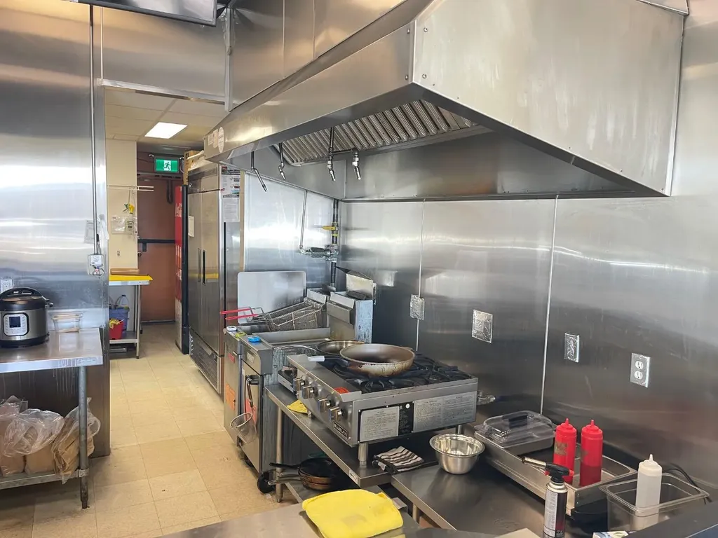 2066 18 Avenue NE Calgary AB T2E 8N5
