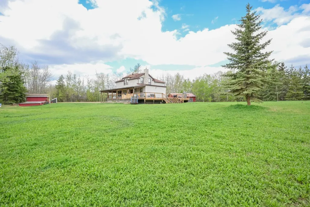 31050 43 Highway Bezanson AB T0H 0G0