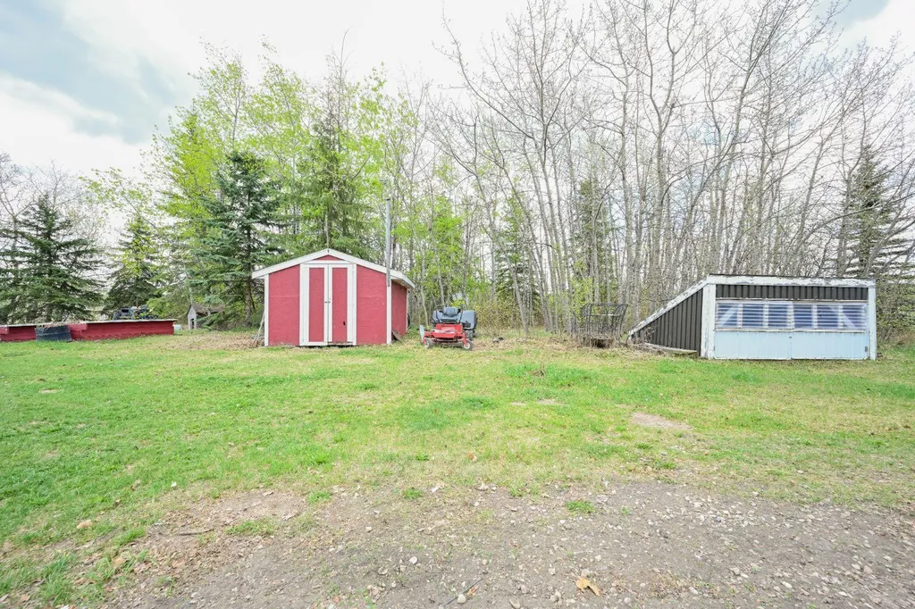 31050 43 Highway Bezanson AB T0H 0G0