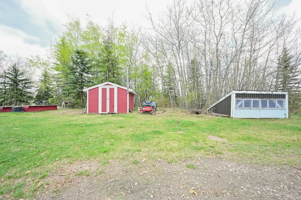 31050 43 Highway Bezanson AB T0H 0G0