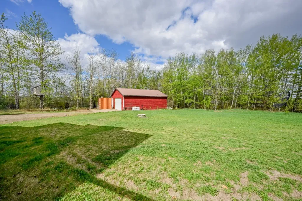 31050 43 Highway Bezanson AB T0H 0G0