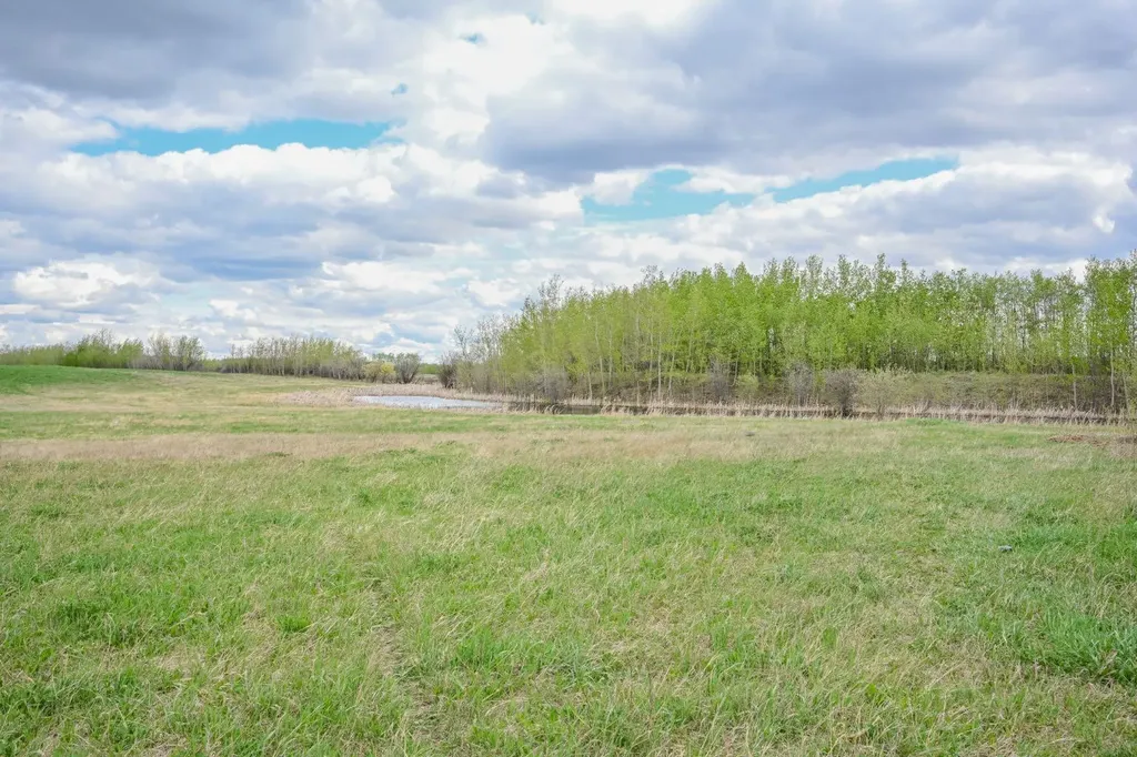 31050 43 Highway Bezanson AB T0H 0G0