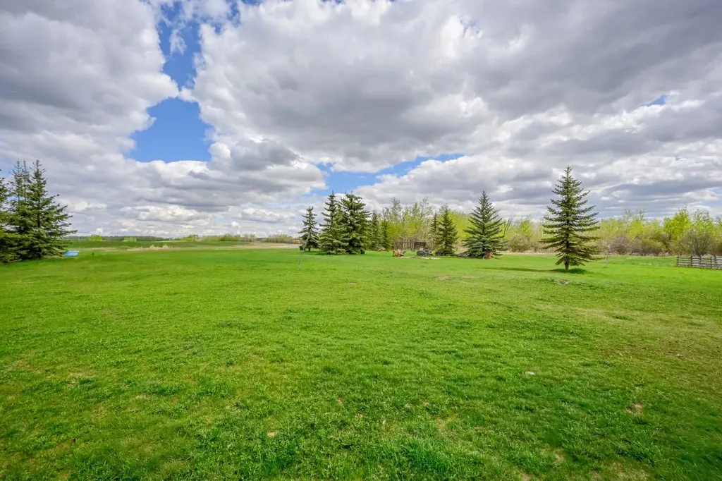 31050 43 Highway Bezanson AB T0H 0G0