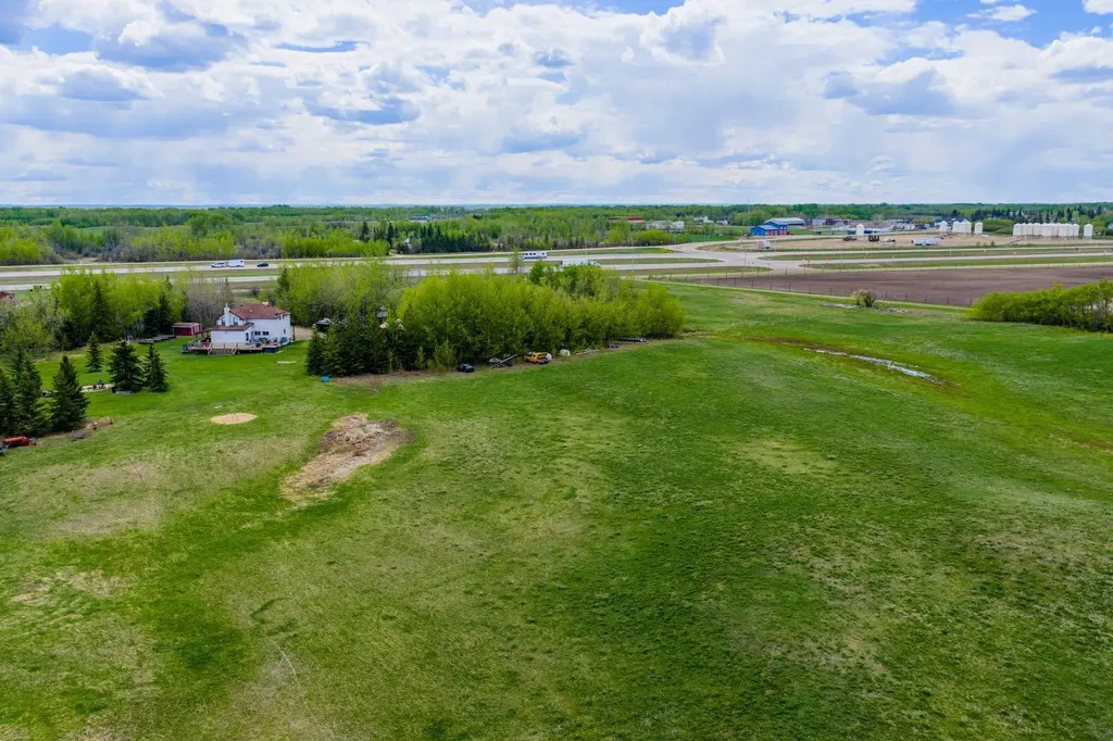 31050 43 Highway Bezanson AB T0H 0G0