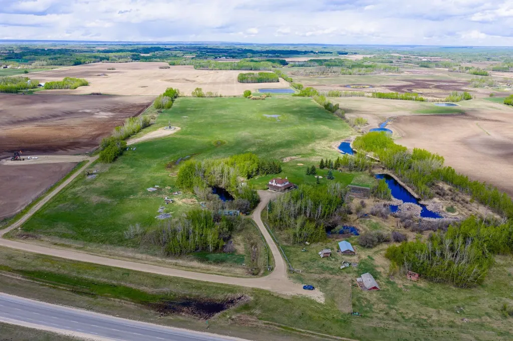 31050 43 Highway Bezanson AB T0H 0G0