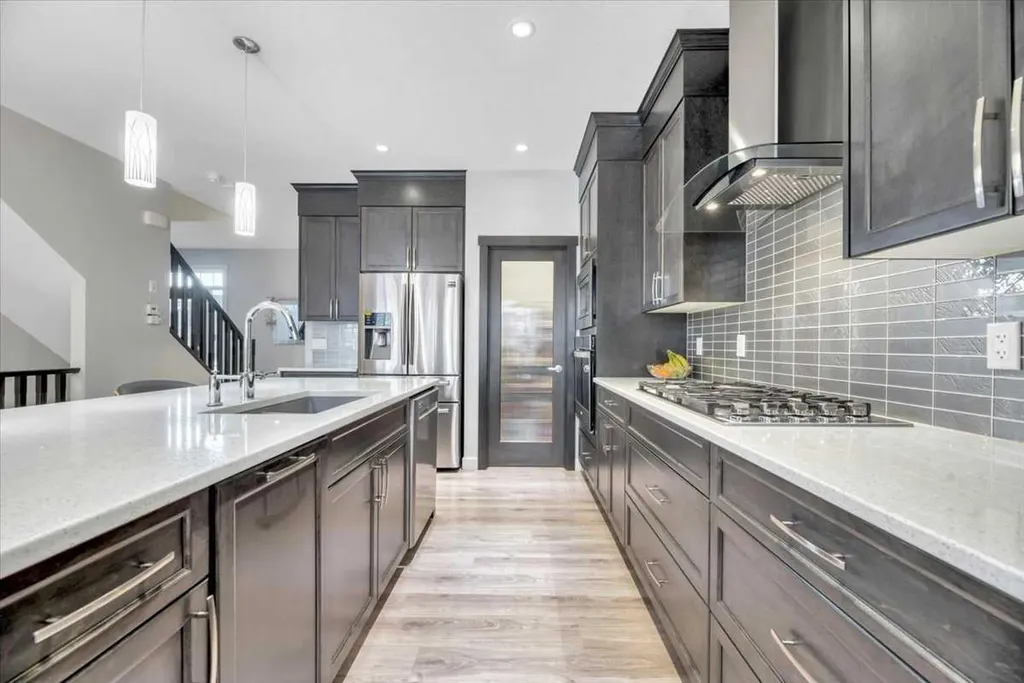 81 Legacy Woods Place SE Calgary AB T2X 2B5