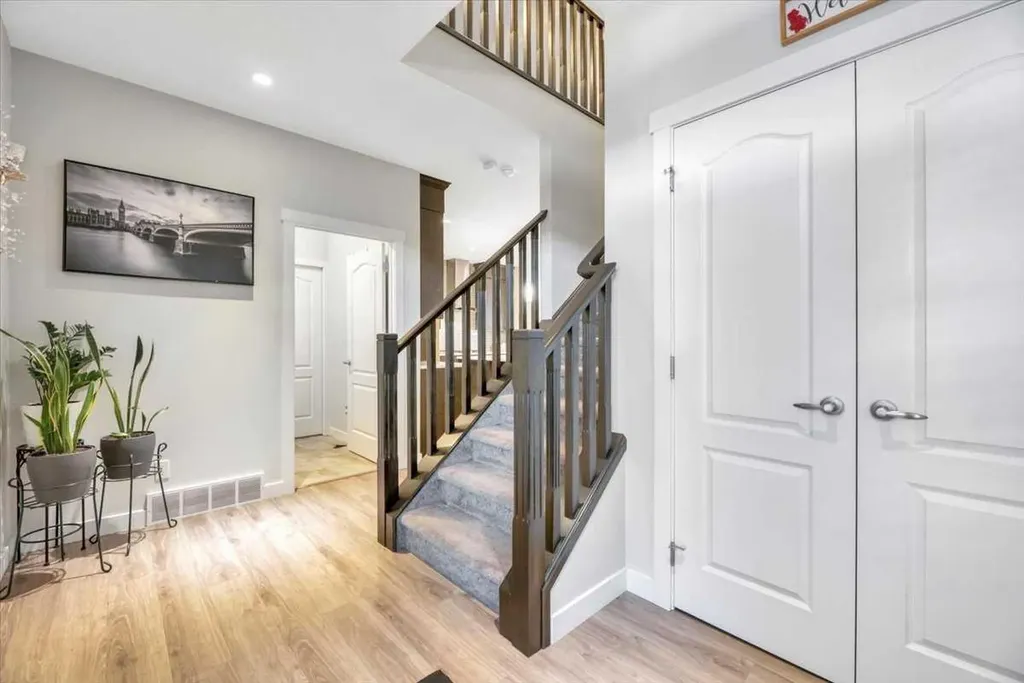 81 Legacy Woods Place SE Calgary AB T2X 2B5