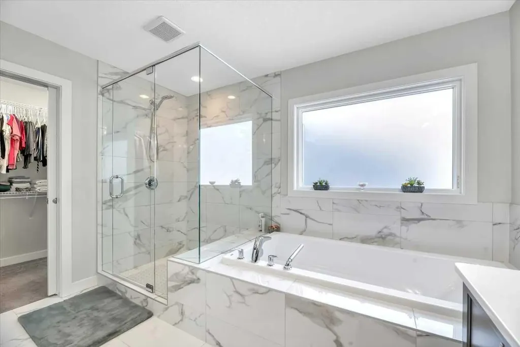81 Legacy Woods Place SE Calgary AB T2X 2B5