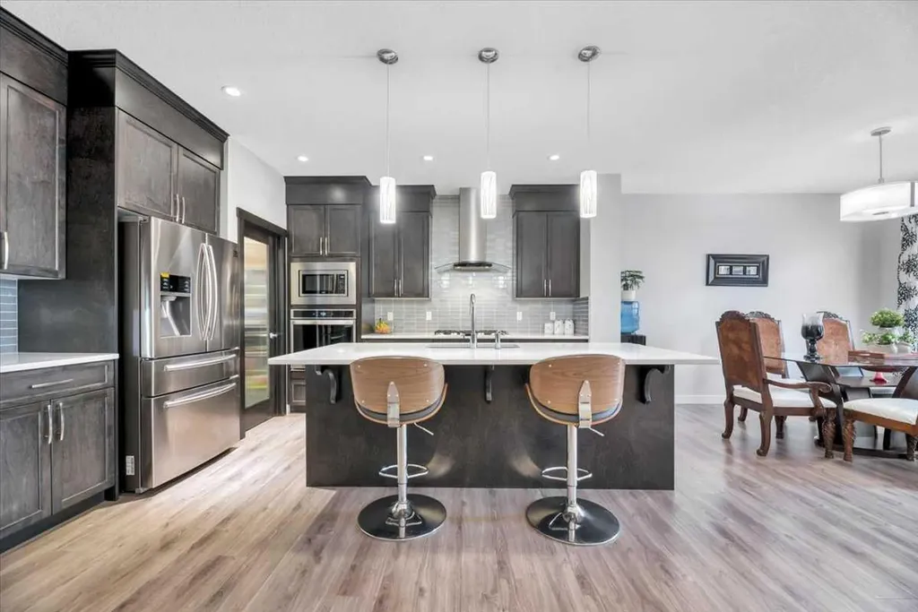 81 Legacy Woods Place SE Calgary AB T2X 2B5
