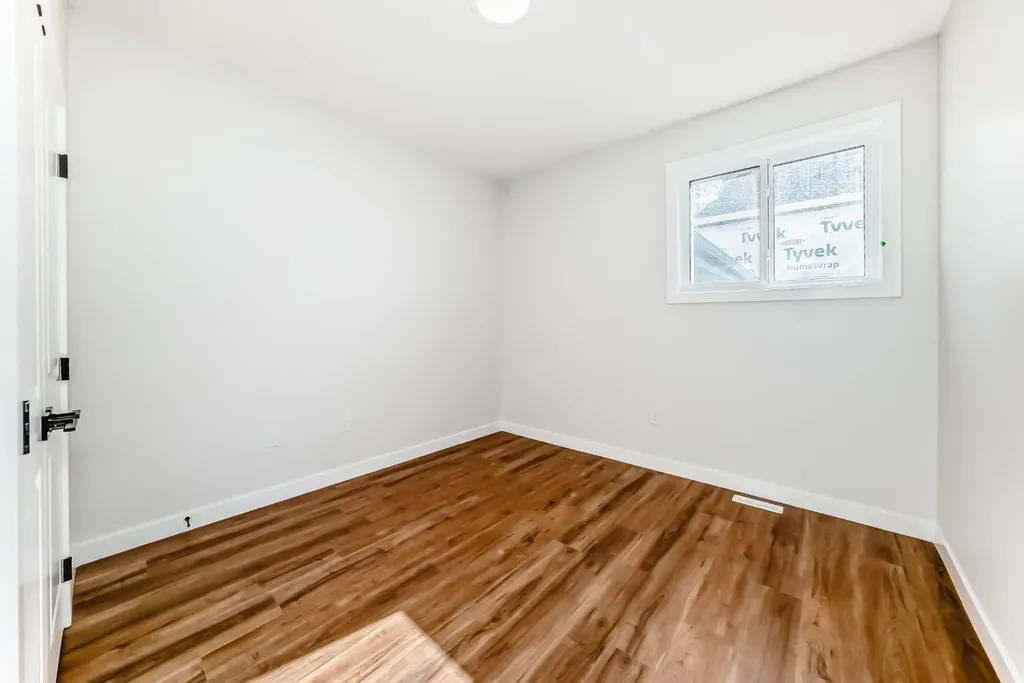 19 Everson Close Red Deer AB T4P 3H8