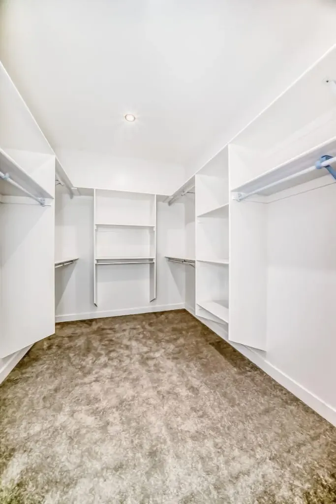 19 Everson Close Red Deer AB T4P 3H8