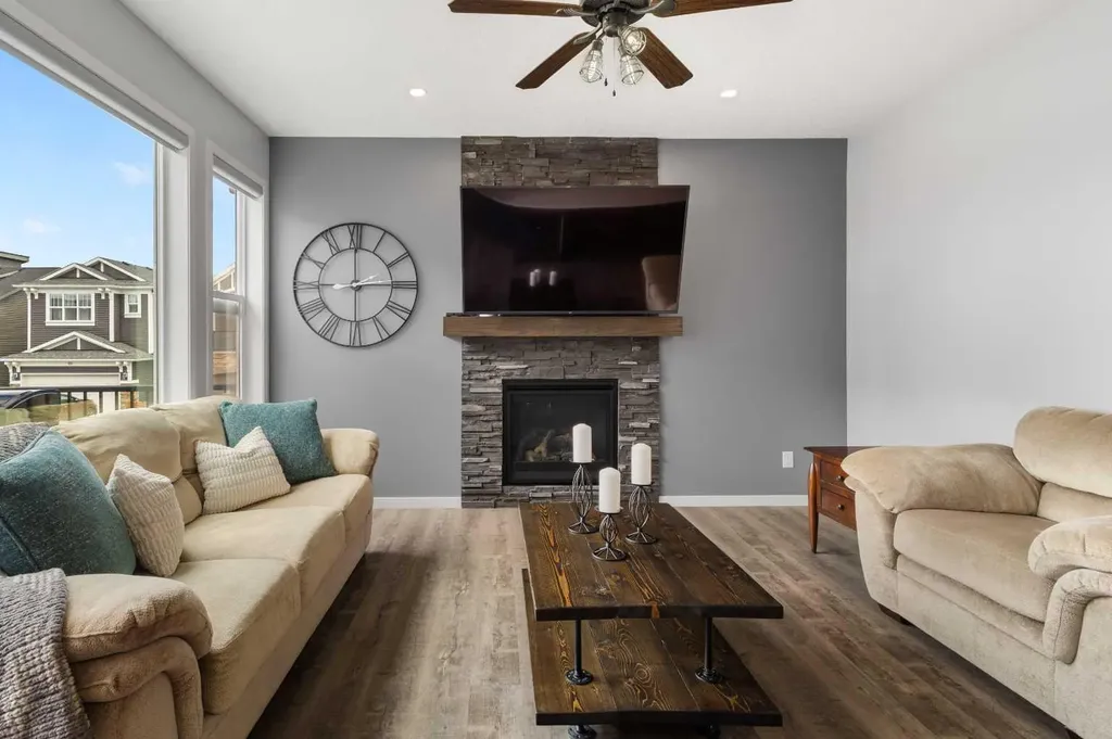 92 Sage Bluff Way NW Calgary AB T3R 1T4