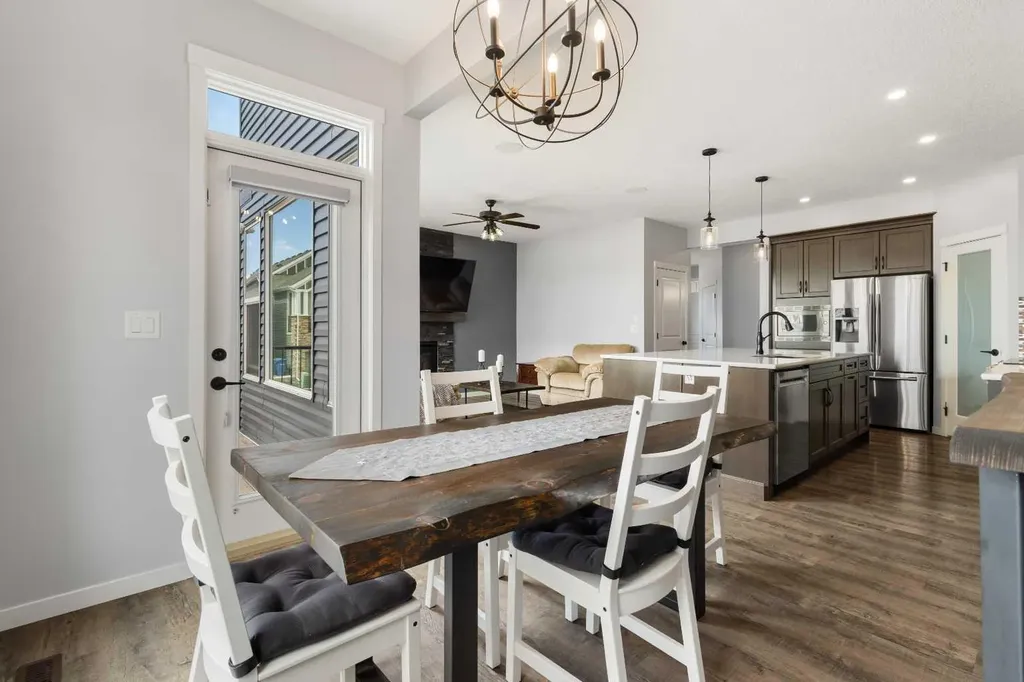 92 Sage Bluff Way NW Calgary AB T3R 1T4