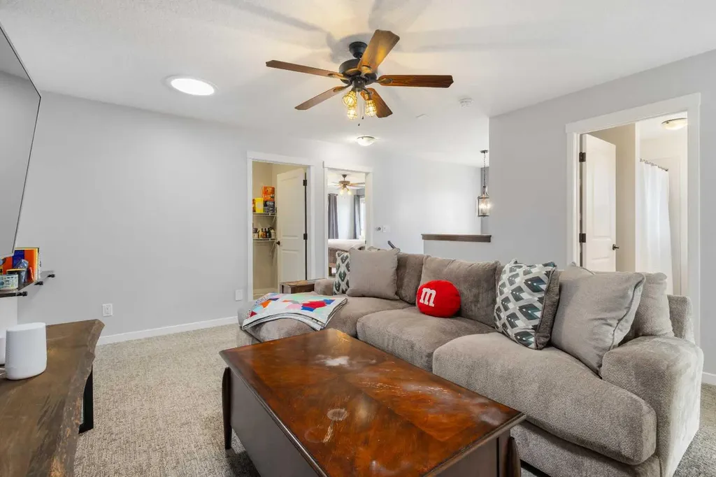 92 Sage Bluff Way NW Calgary AB T3R 1T4