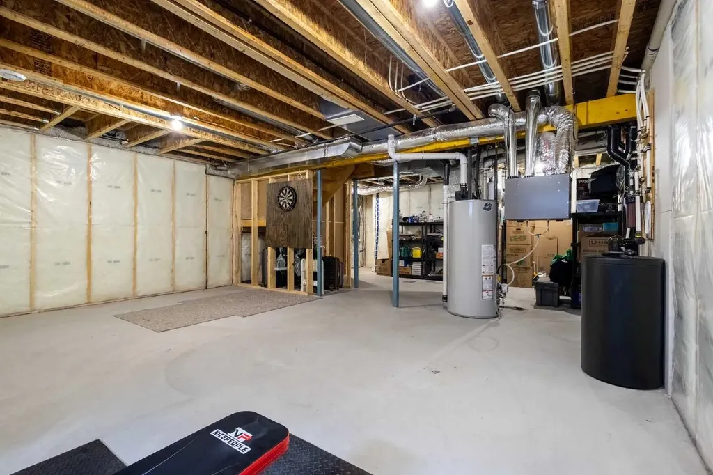 92 Sage Bluff Way NW Calgary AB T3R 1T4