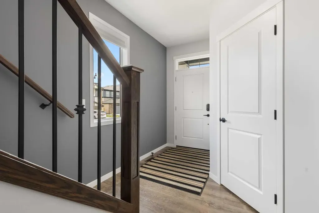 92 Sage Bluff Way NW Calgary AB T3R 1T4