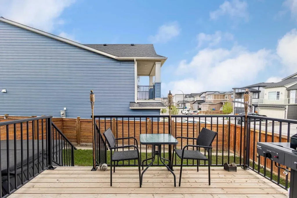 92 Sage Bluff Way NW Calgary AB T3R 1T4