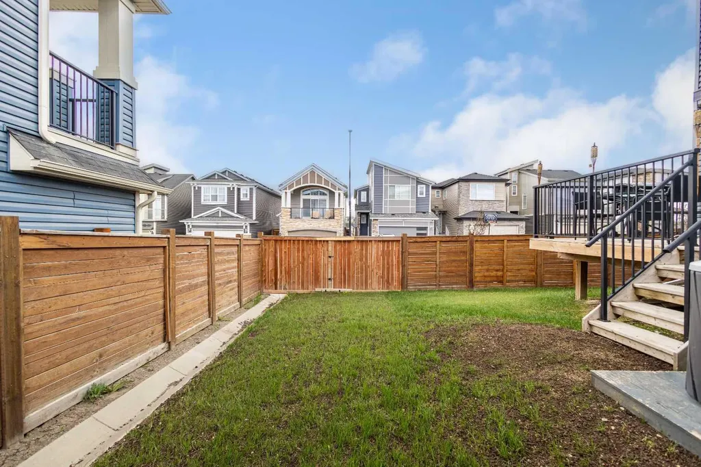 92 Sage Bluff Way NW Calgary AB T3R 1T4