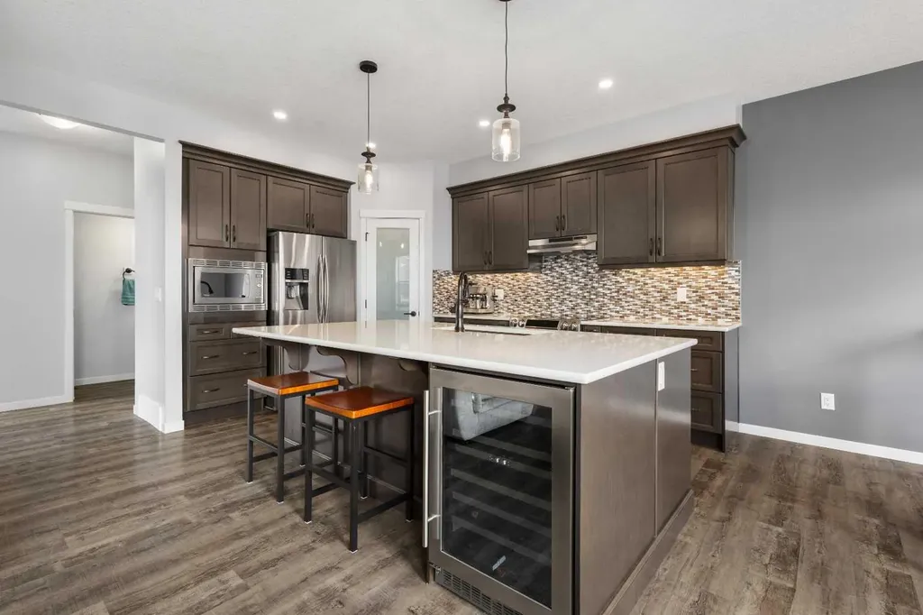 92 Sage Bluff Way NW Calgary AB T3R 1T4