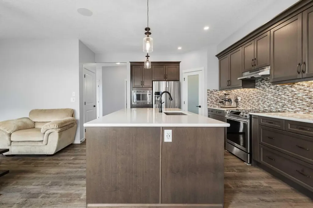 92 Sage Bluff Way NW Calgary AB T3R 1T4
