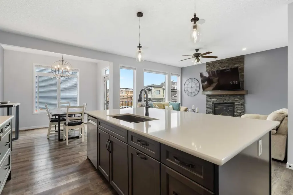 92 Sage Bluff Way NW Calgary AB T3R 1T4