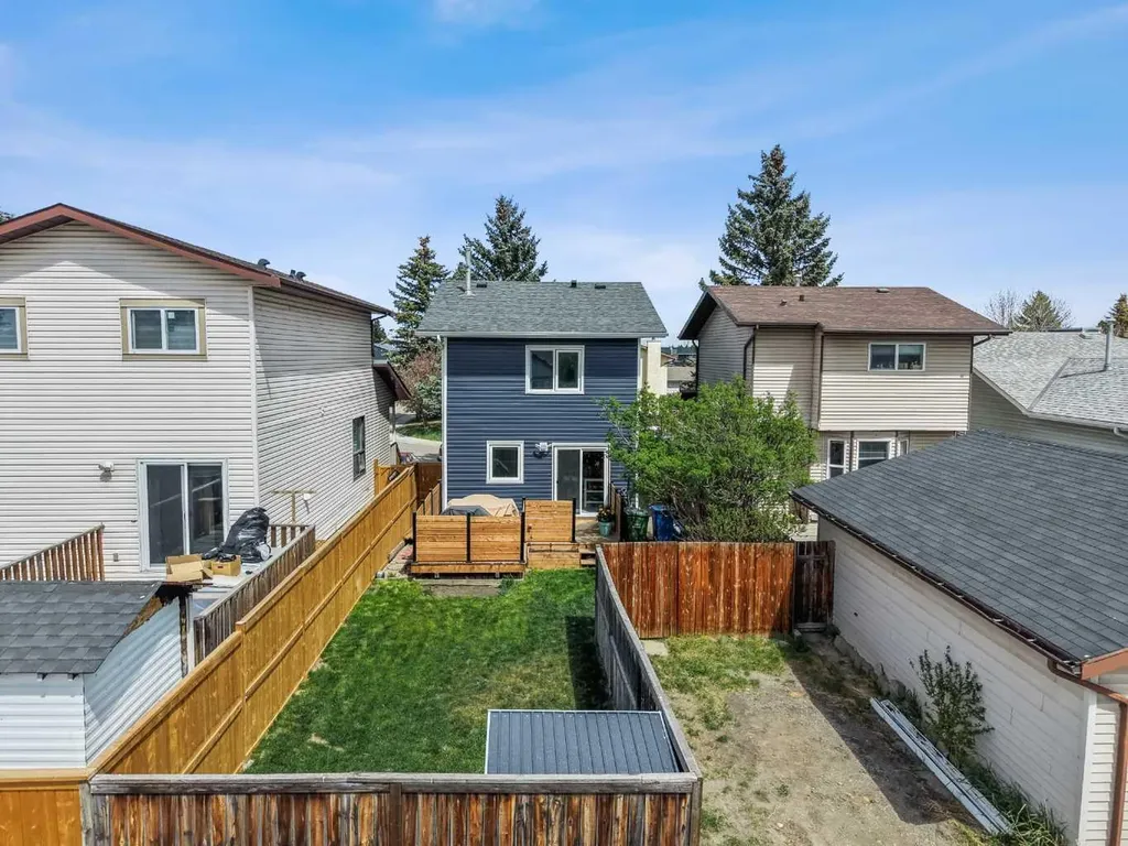 63 Falmere Way NE Calgary AB T3J 2Y7