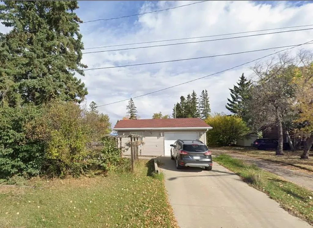 2301 20 Avenue N Bowden AB T0M 0K0