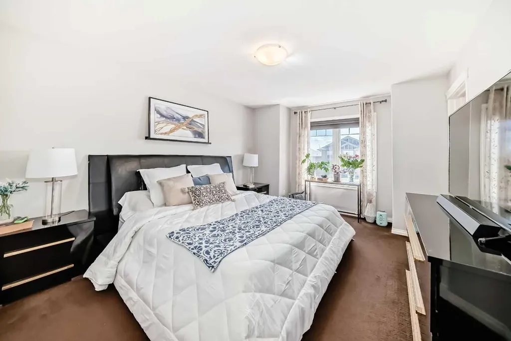 21 Valley Crescent Blackfalds AB T4M 0K4