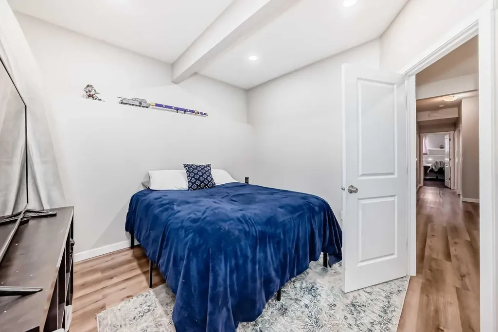 21 Valley Crescent Blackfalds AB T4M 0K4