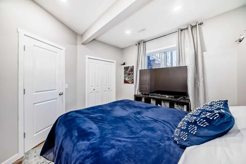 21 Valley Crescent Blackfalds AB T4M 0K4