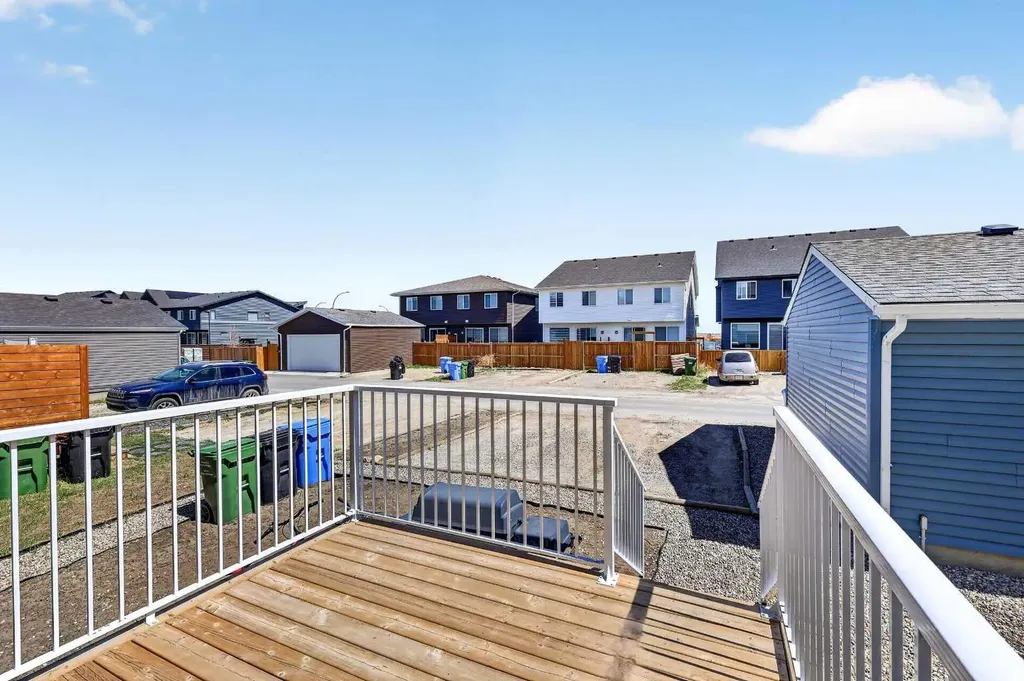 132 Seton Villas SE Calgary AB T3M 3L9