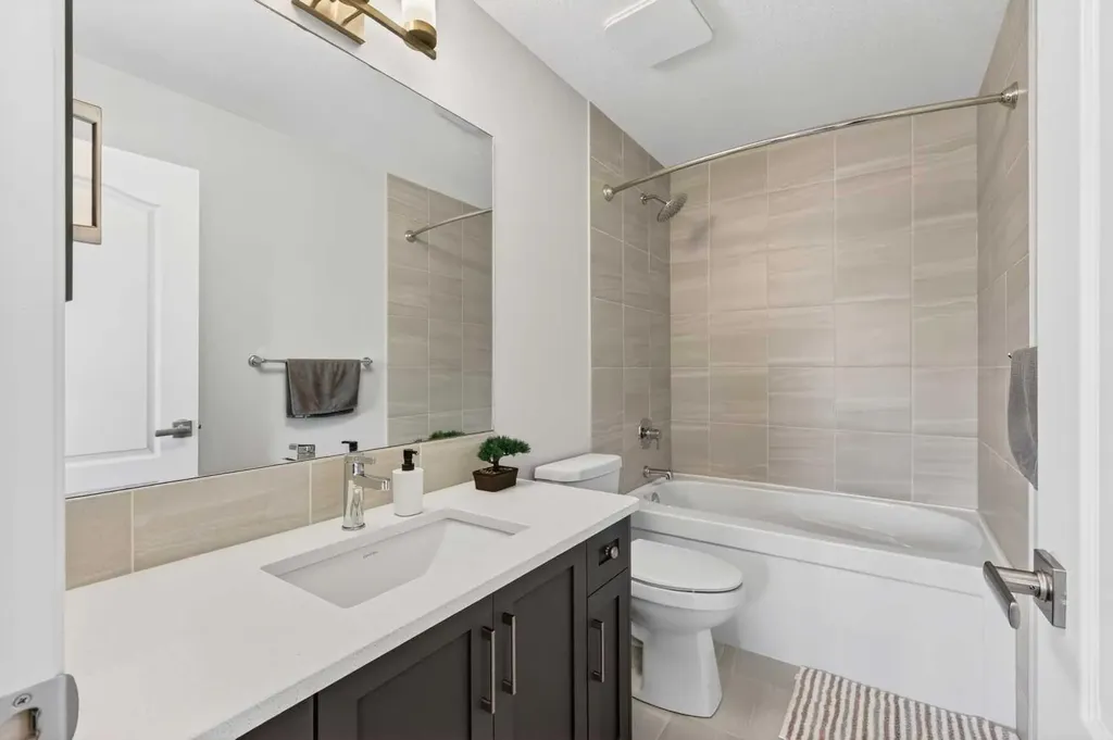 132 Seton Villas SE Calgary AB T3M 3L9