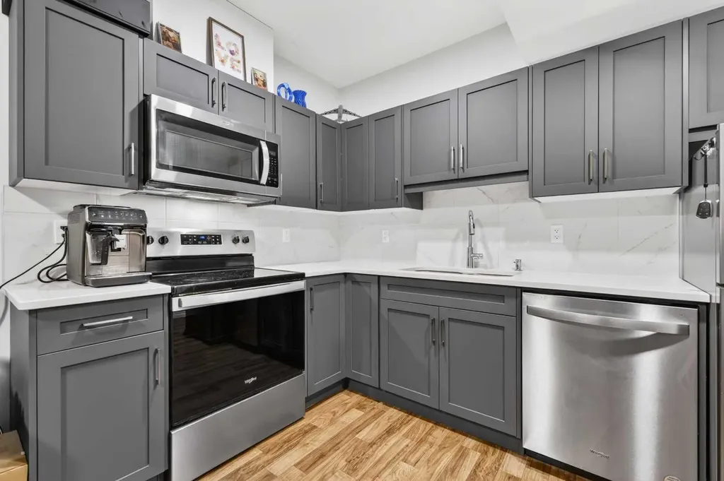 132 Seton Villas SE Calgary AB T3M 3L9