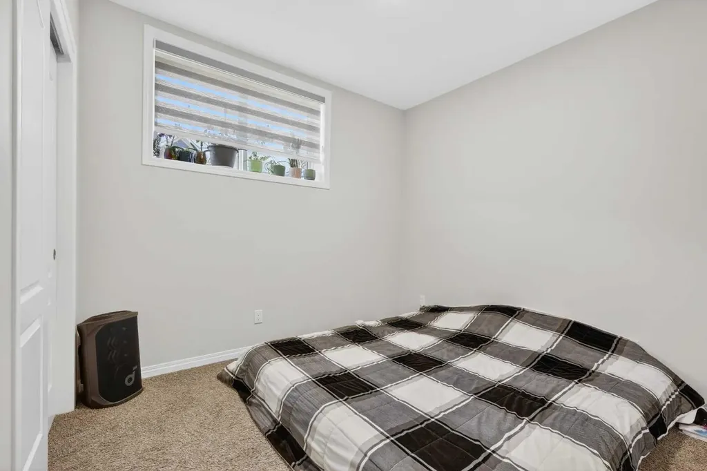 132 Seton Villas SE Calgary AB T3M 3L9