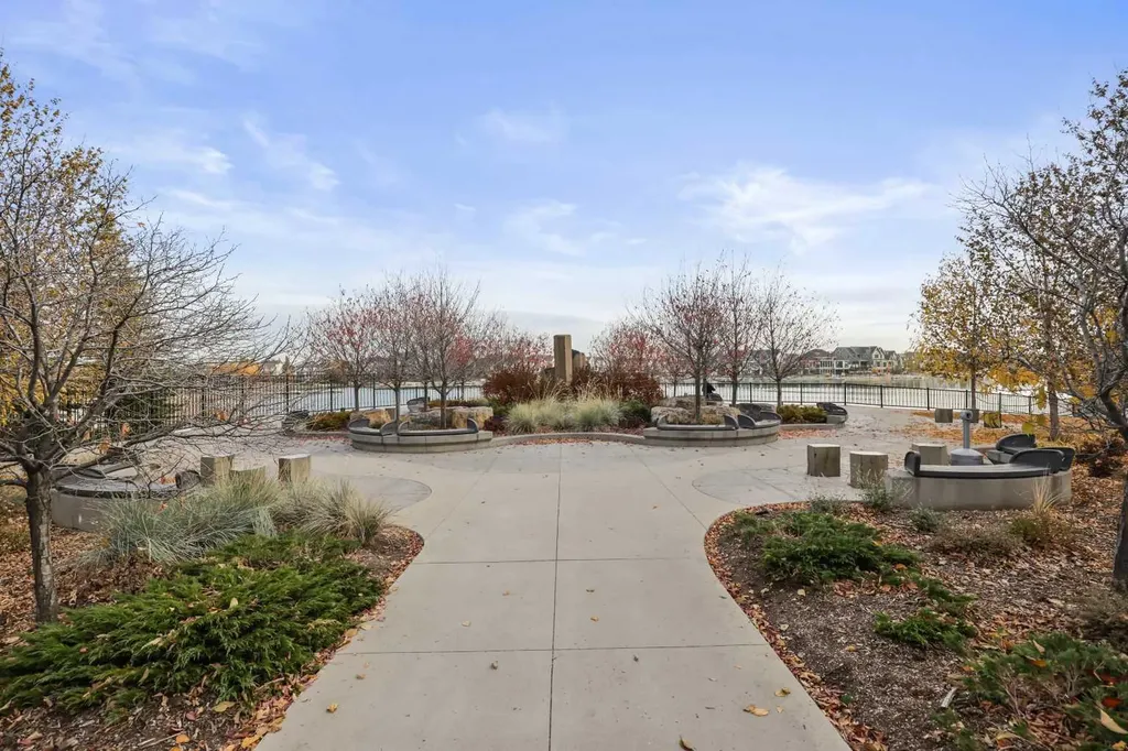 132 Seton Villas SE Calgary AB T3M 3L9