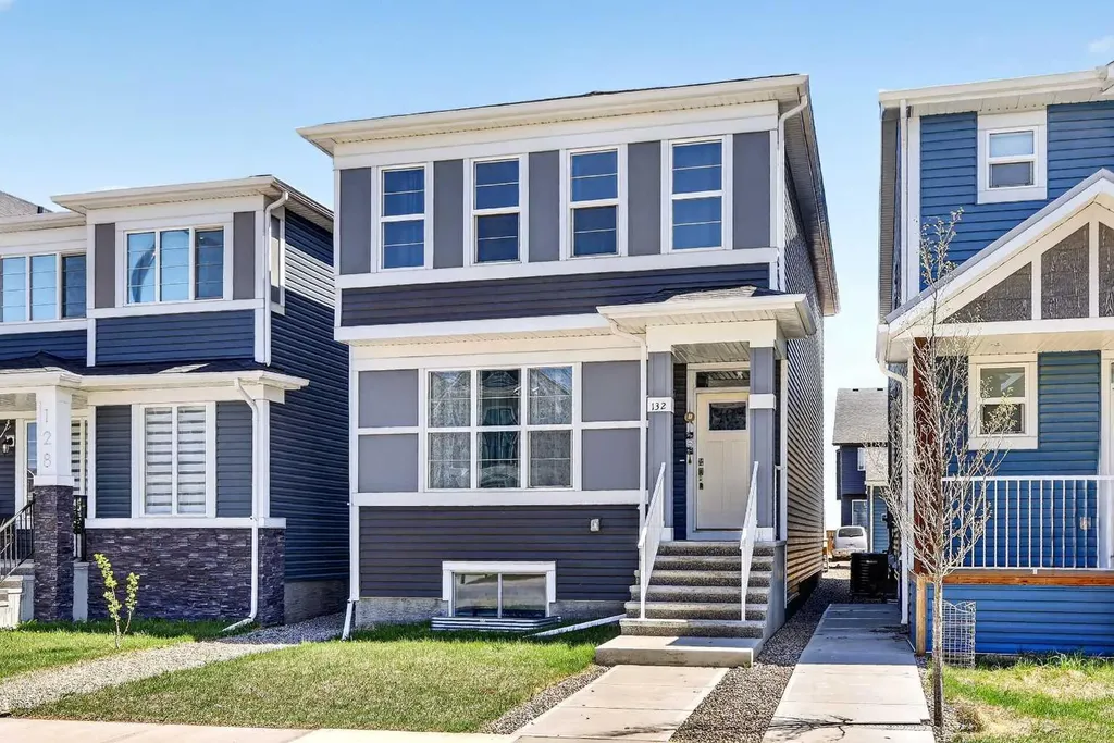 132 Seton Villas SE Calgary AB T3M 3L9