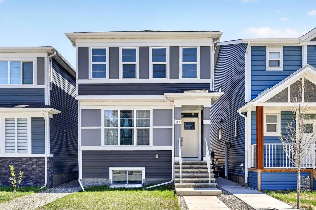 132 Seton Villas SE Calgary AB T3M 3L9