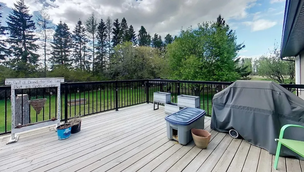 12428 Township Road 532 Township Rural Yellowhead County AB T7E 5A2