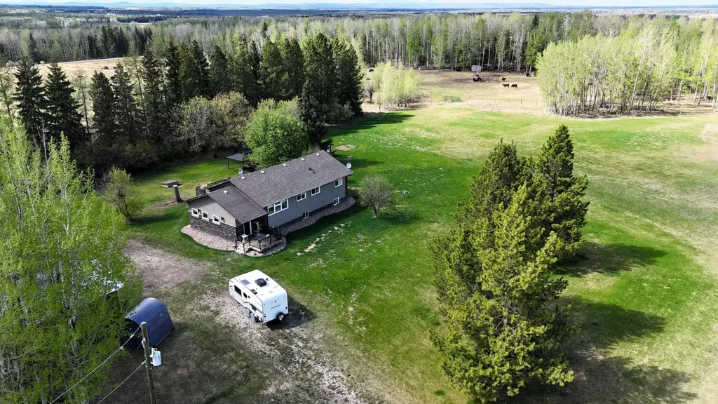 12428 Township Road 532 Township Rural Yellowhead County AB T7E 5A2