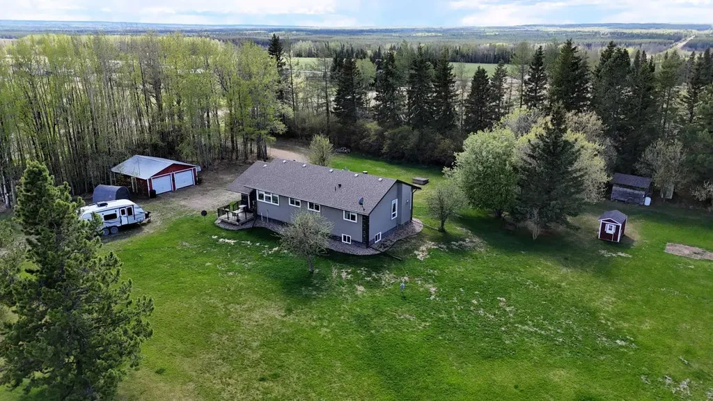 12428 Township Road 532 Township Rural Yellowhead County AB T7E 5A2